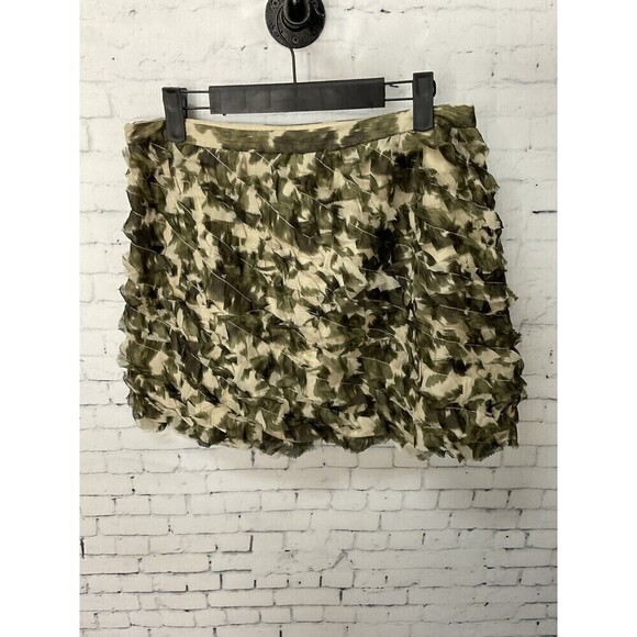 J Crew Women Silk Army Green Camouflage Animal Print Mini Skirt Sz 4 T2 - Picture 1 of 10